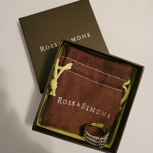 **SOLD**Sterling Silver w/14k Y Gold & 3 Sapphires sz 7.5 NEW w/Gift Box - Picture 5 of 8